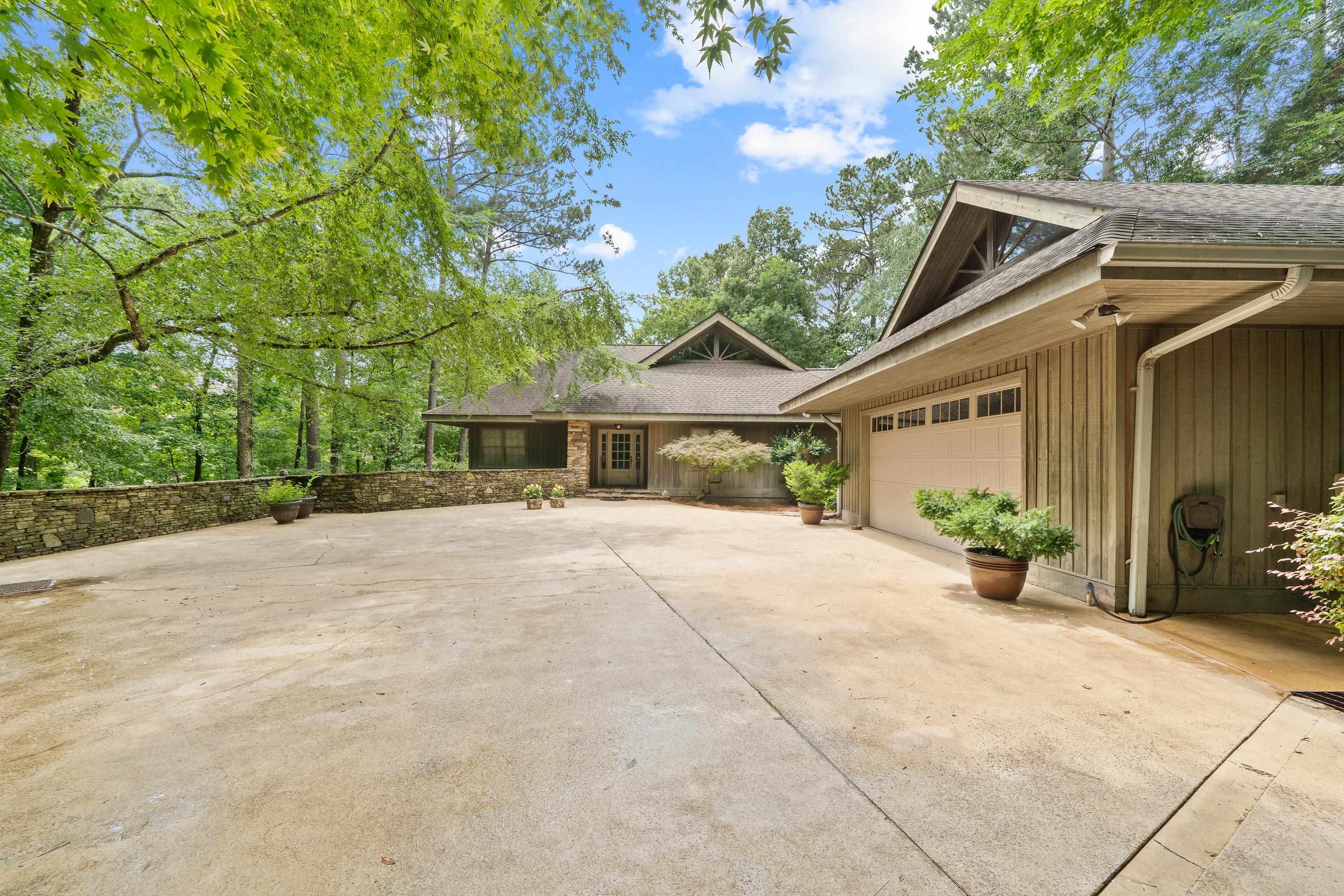 Property Photo: 1031 Old Still Road GA 30642