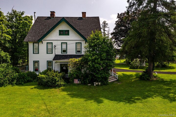 Property Photo:  482 Scotchtown Avenue  NY 10941 