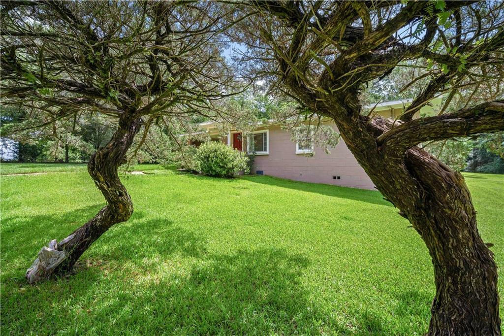 Property Photo: 464 Claude Harris Drive AL 36608