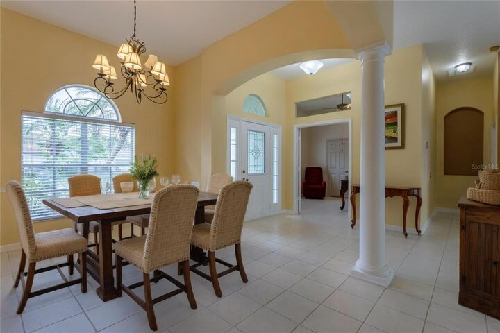 Property Photo:  2406 Blossomwood Drive  FL 32765 