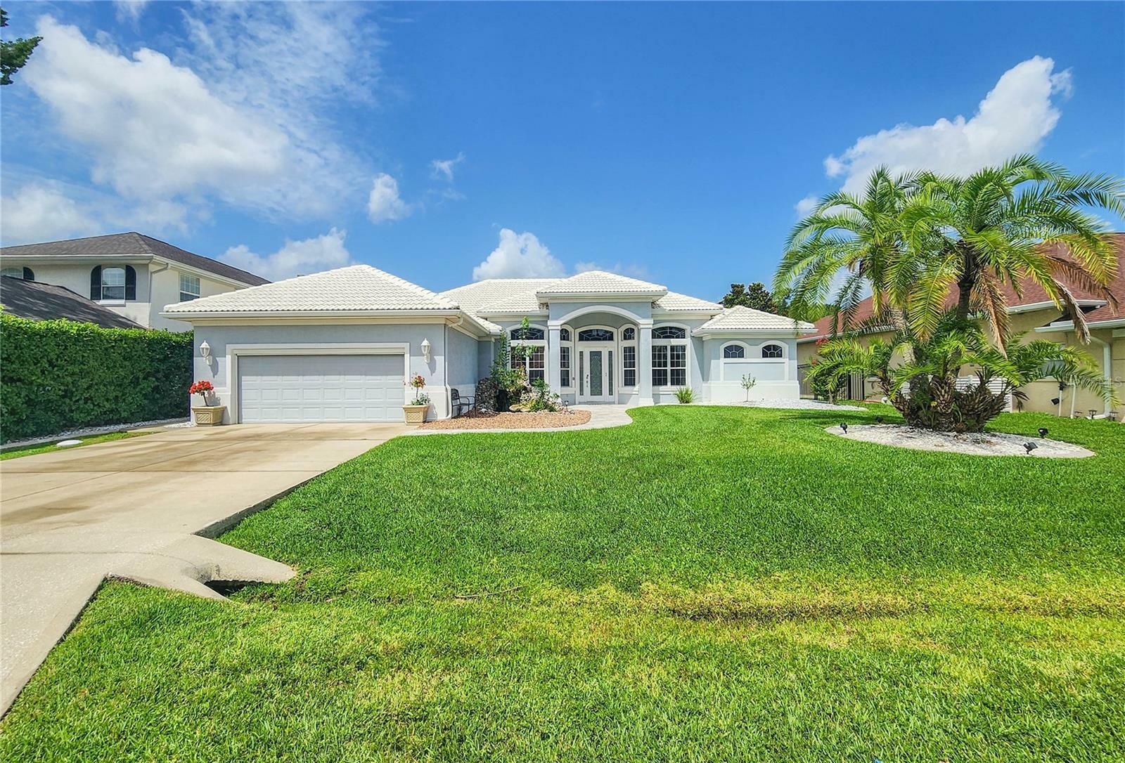 Property Photo: 101 Covington Lane FL 32137