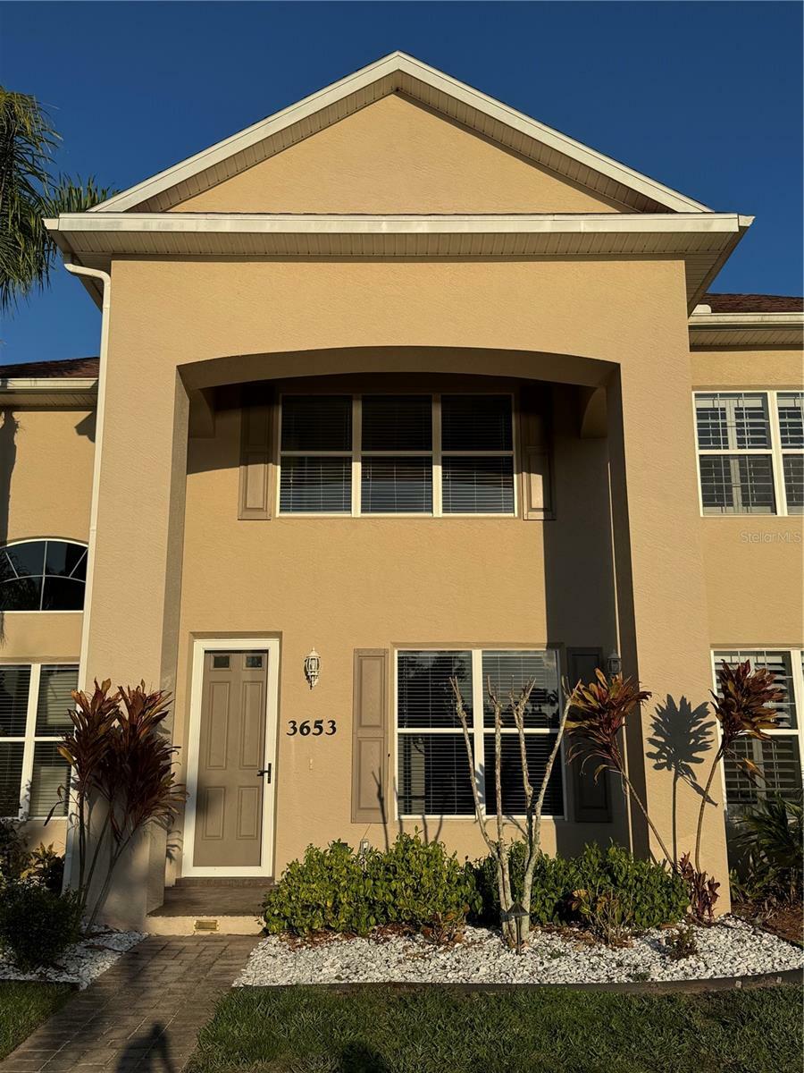 Property Photo: 3653 Casalta Cir FL 32168