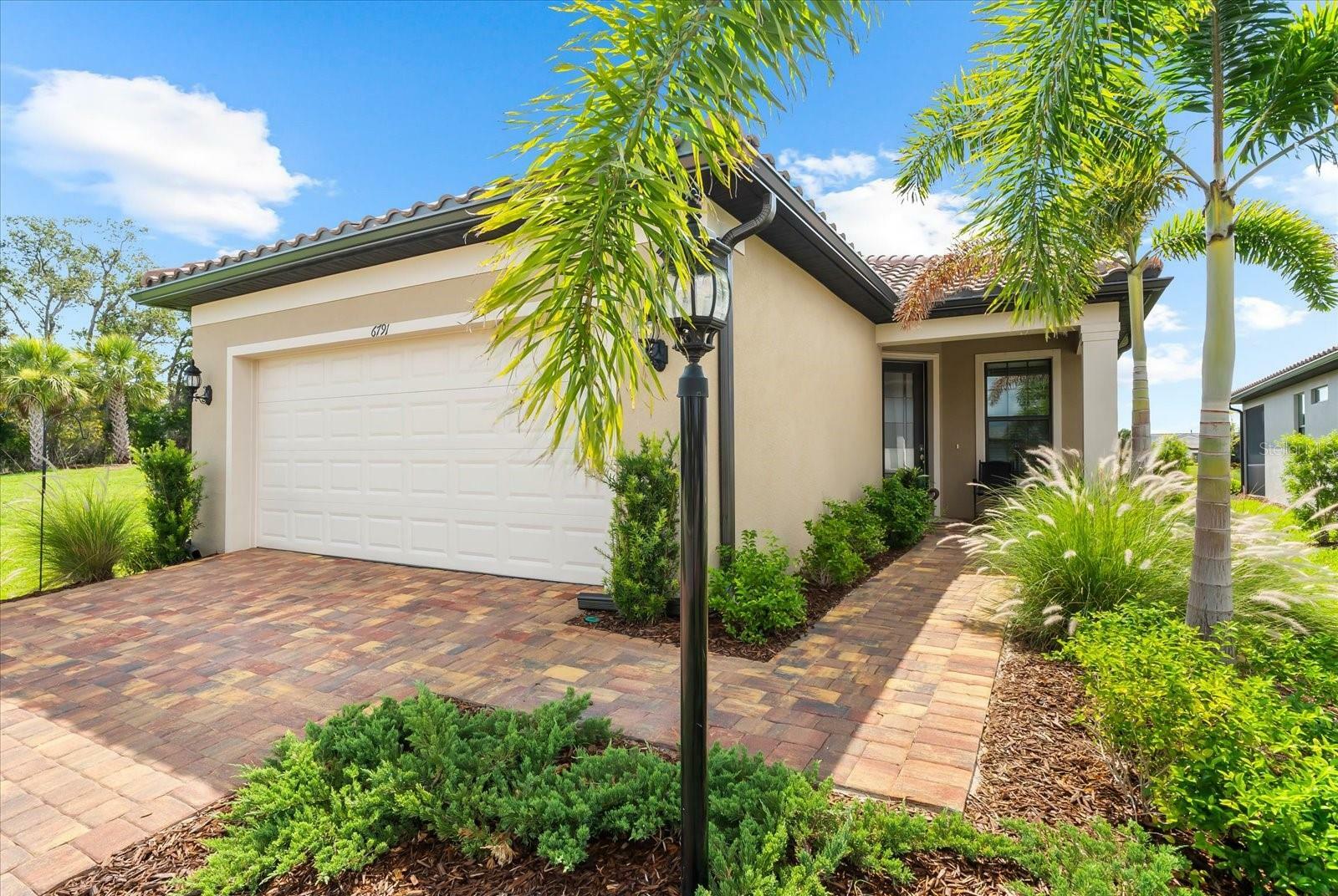 Property Photo: 6791 Alstead Circle FL 34202