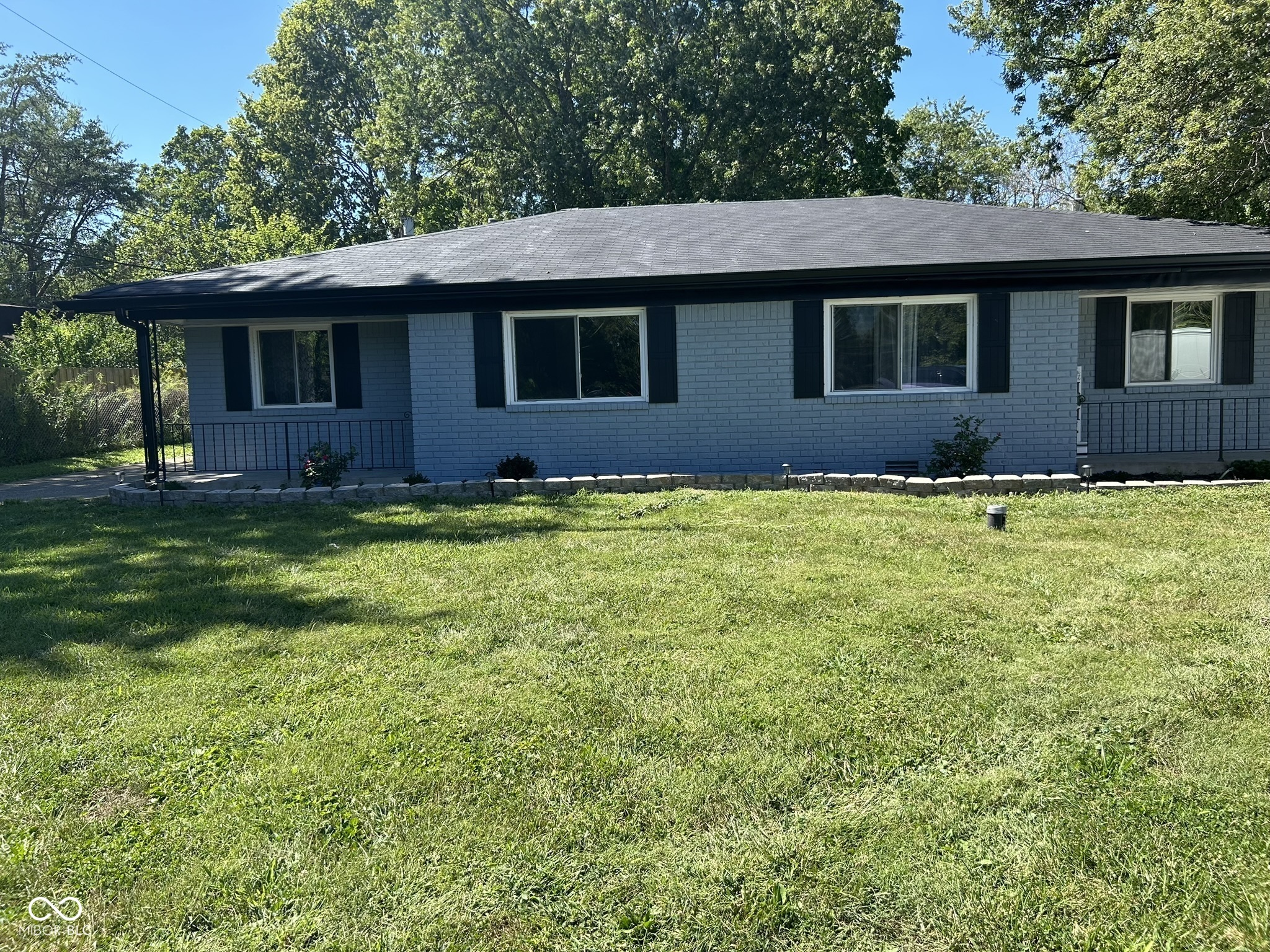 880 N Avon Avenue  Avon IN 46123 photo