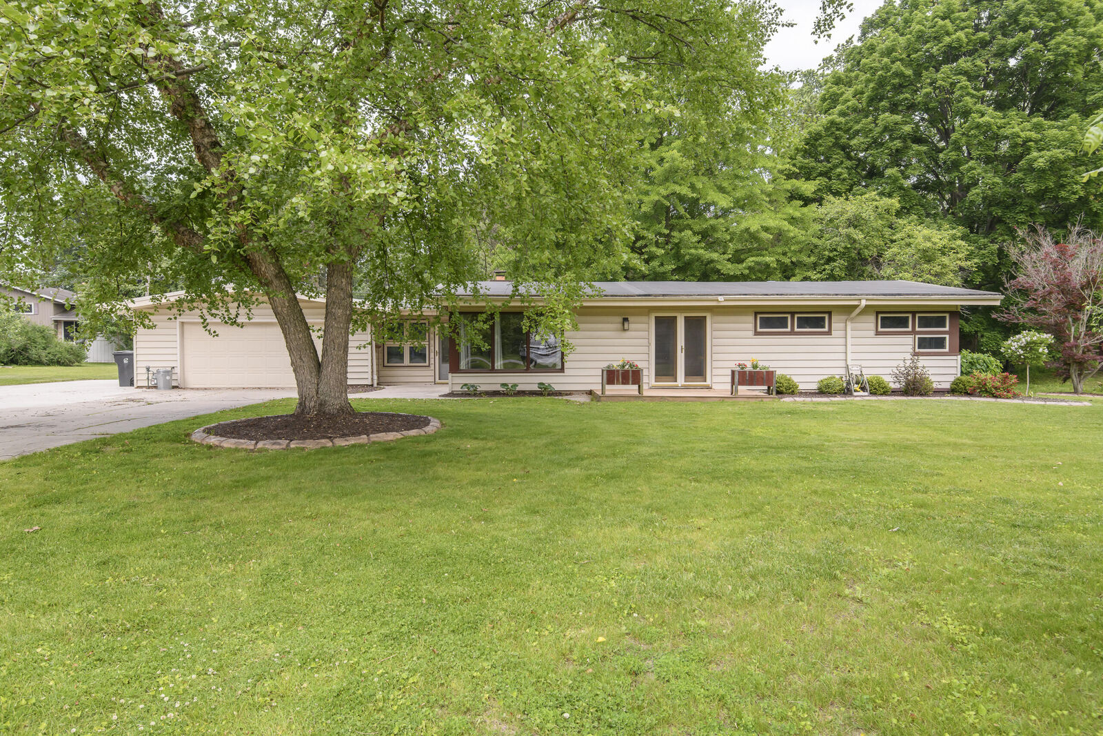 Property Photo: 5601 S 115th St WI 53130