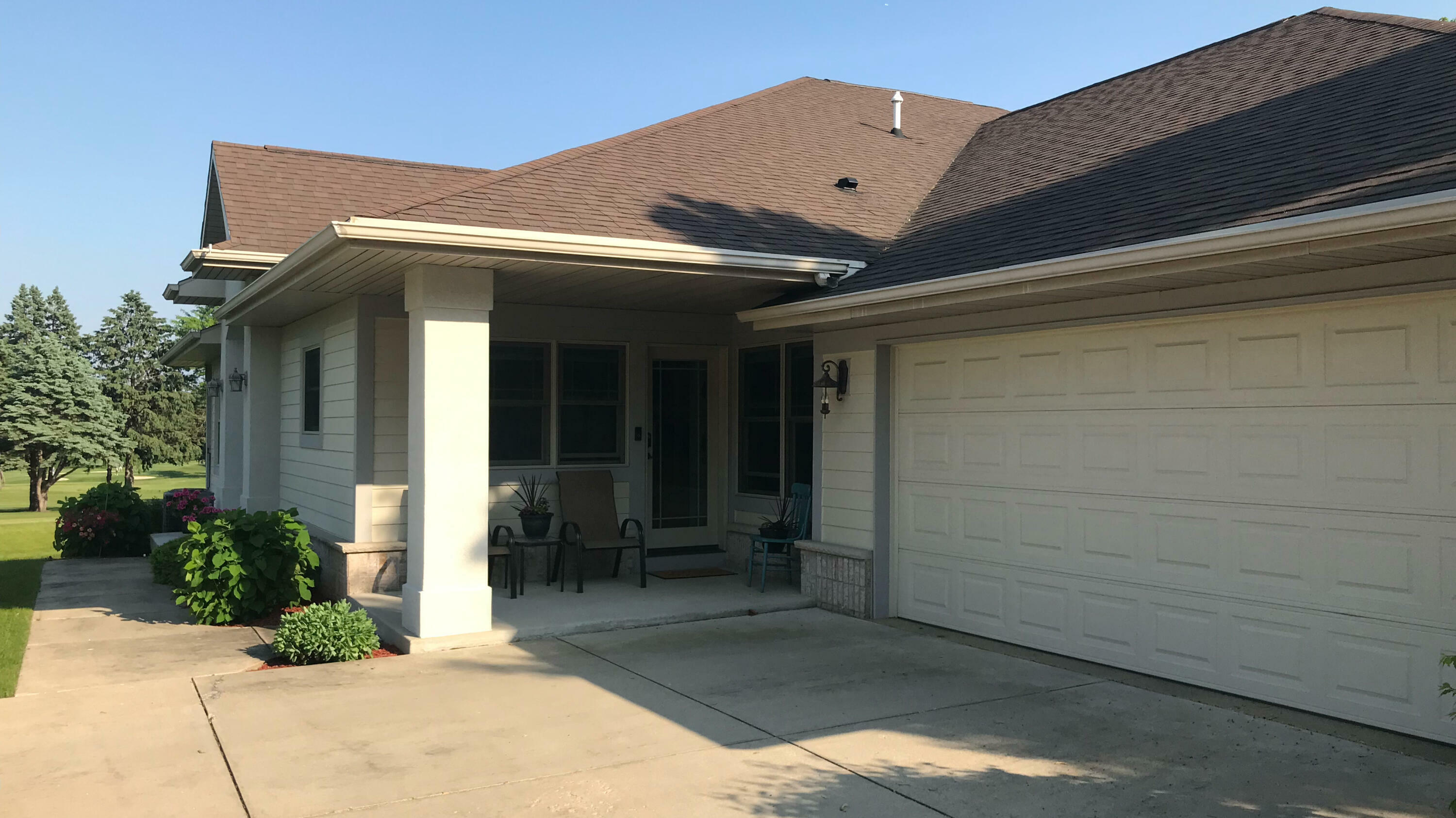 Property Photo:  1723 Trevino Trl  WI 53405 