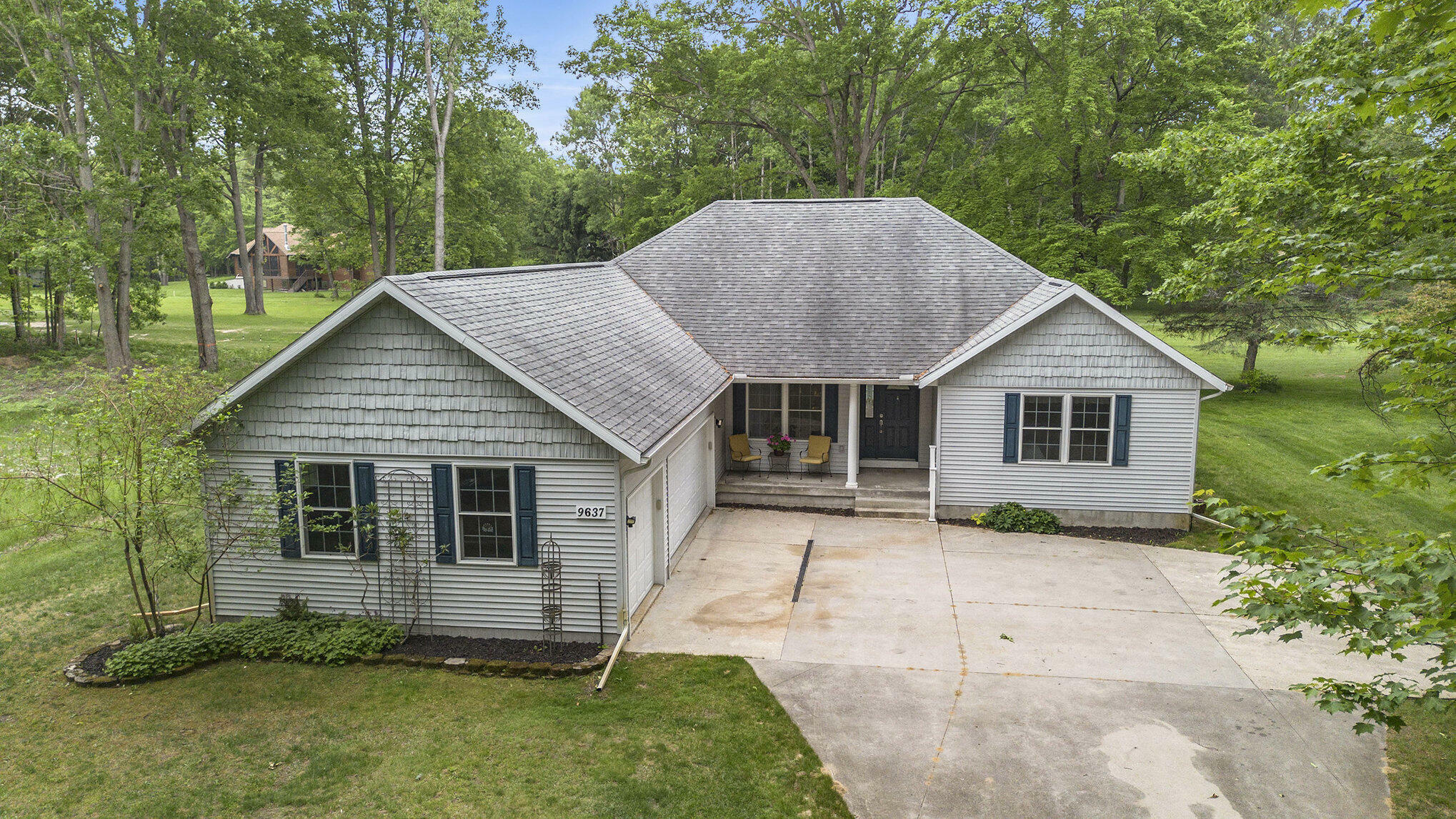 Property Photo: 9637 Sunset Drive MI 49346