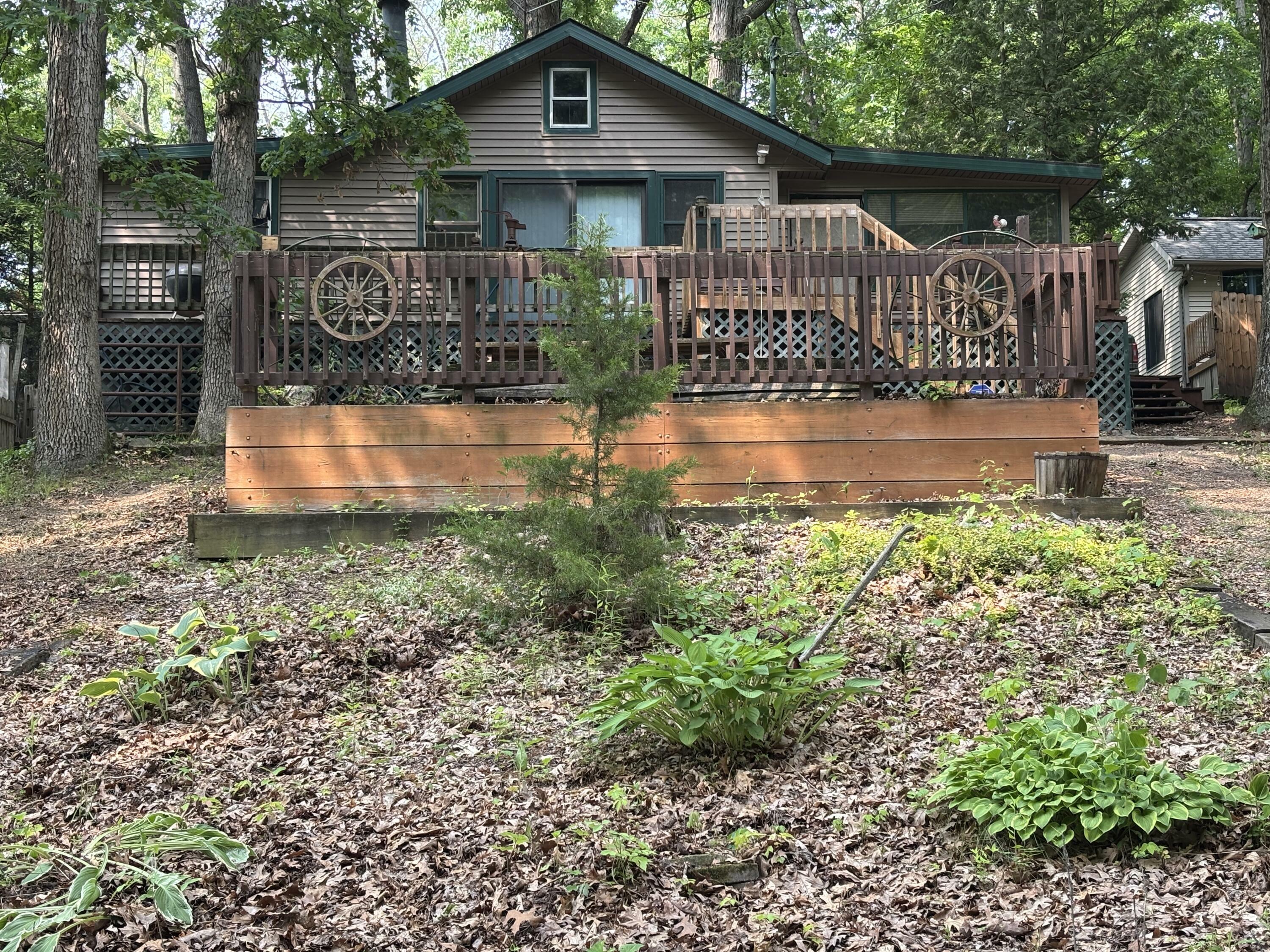 Property Photo: 2112 Timber Lane MI 49230