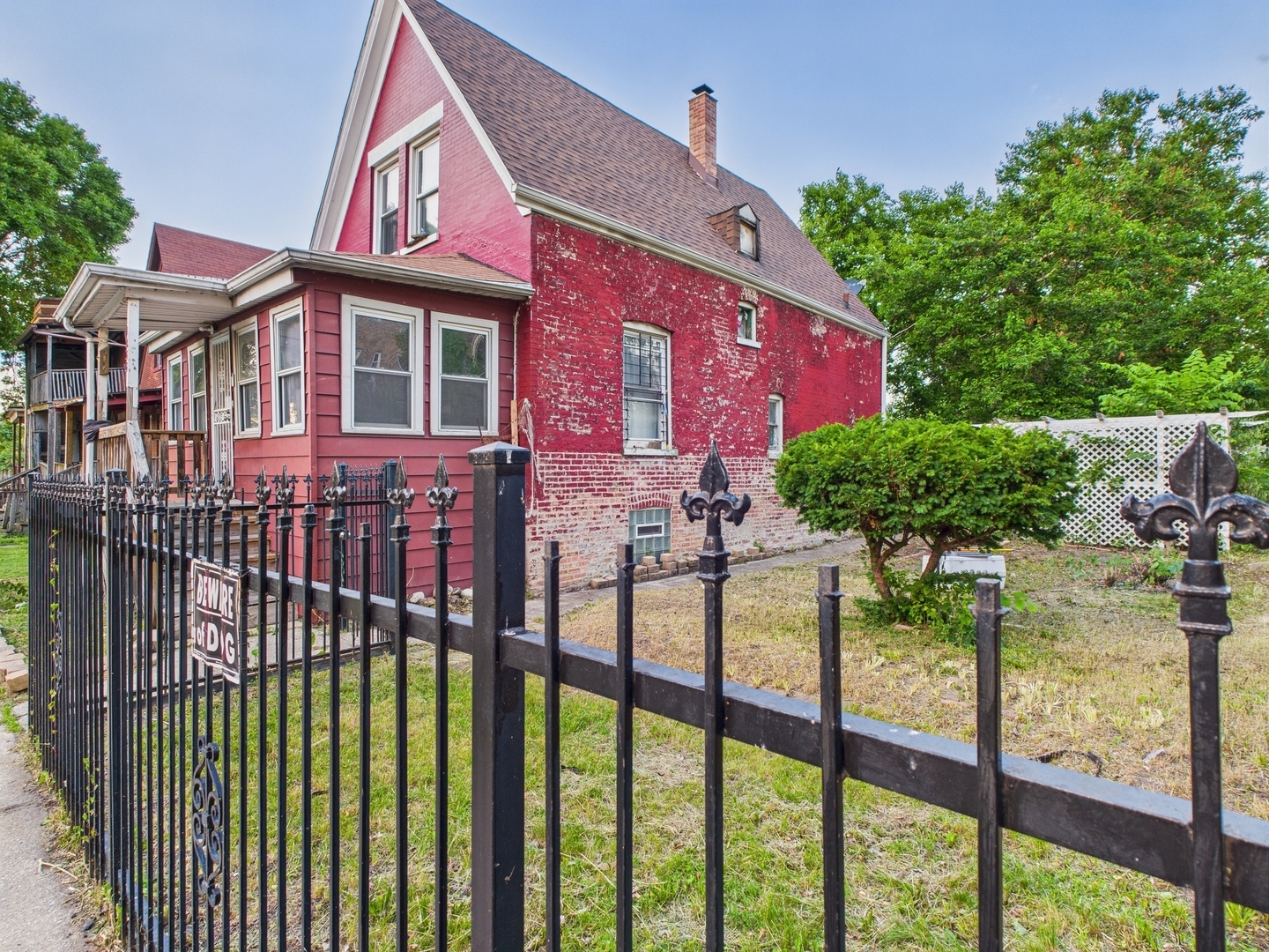 Property Photo: 1233 S Karlov Avenue IL 60623