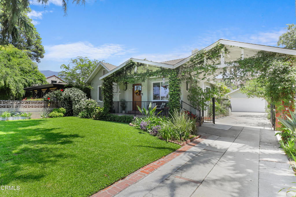 Property Photo:  2520 Casitas Avenue  CA 91001 