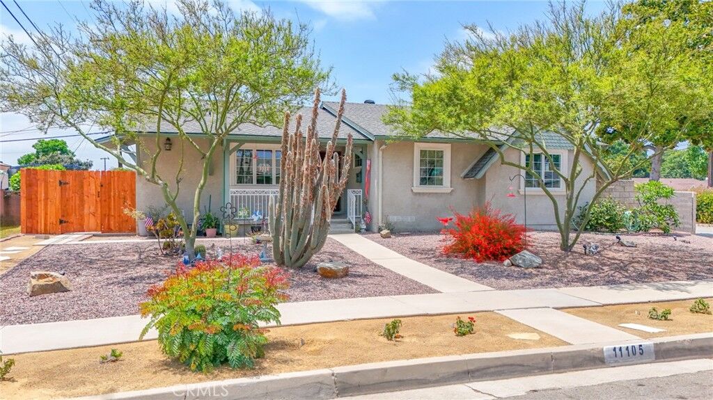Property Photo:  11105 Pounds Avenue  CA 90603 