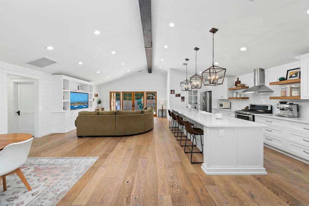 Property Photo: 2103 Loquat Place CA 92054
