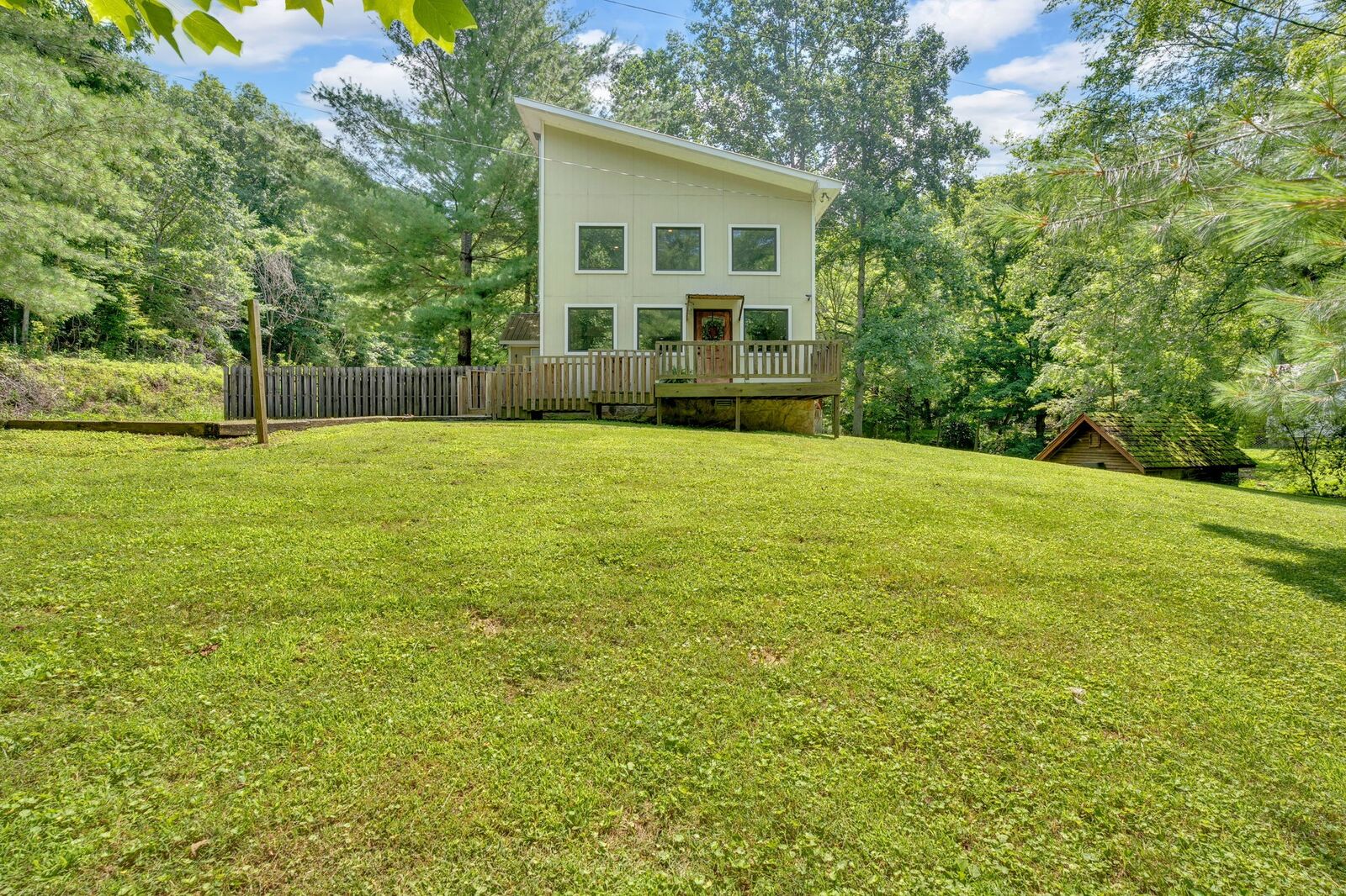 Property Photo: 8478 Murfreesboro Hwy TN 37355