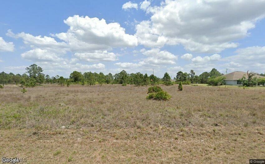 Property Photo: 727 Frontenac Avenue S FL 33974