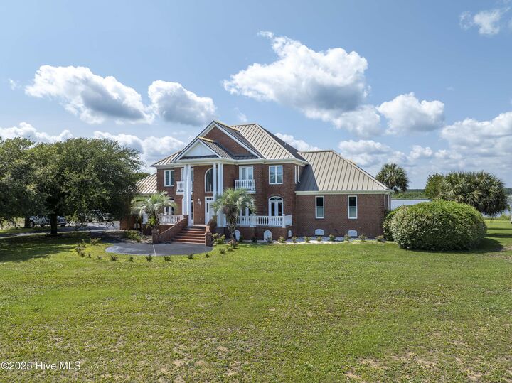 Property Photo:  4 Hunter Heath Drive  NC 28460 