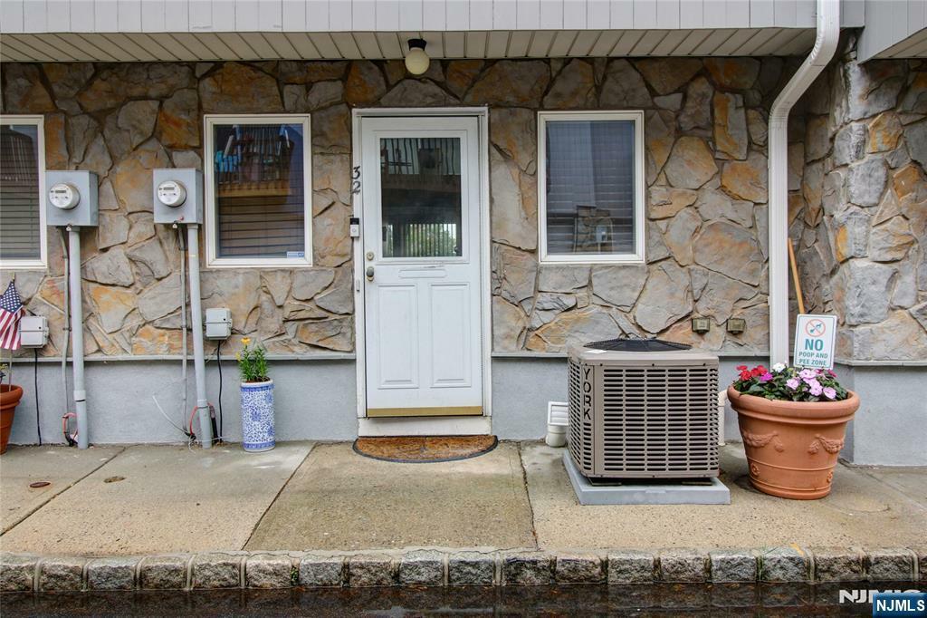 Property Photo:  6 Essex F-32  NJ 07109 