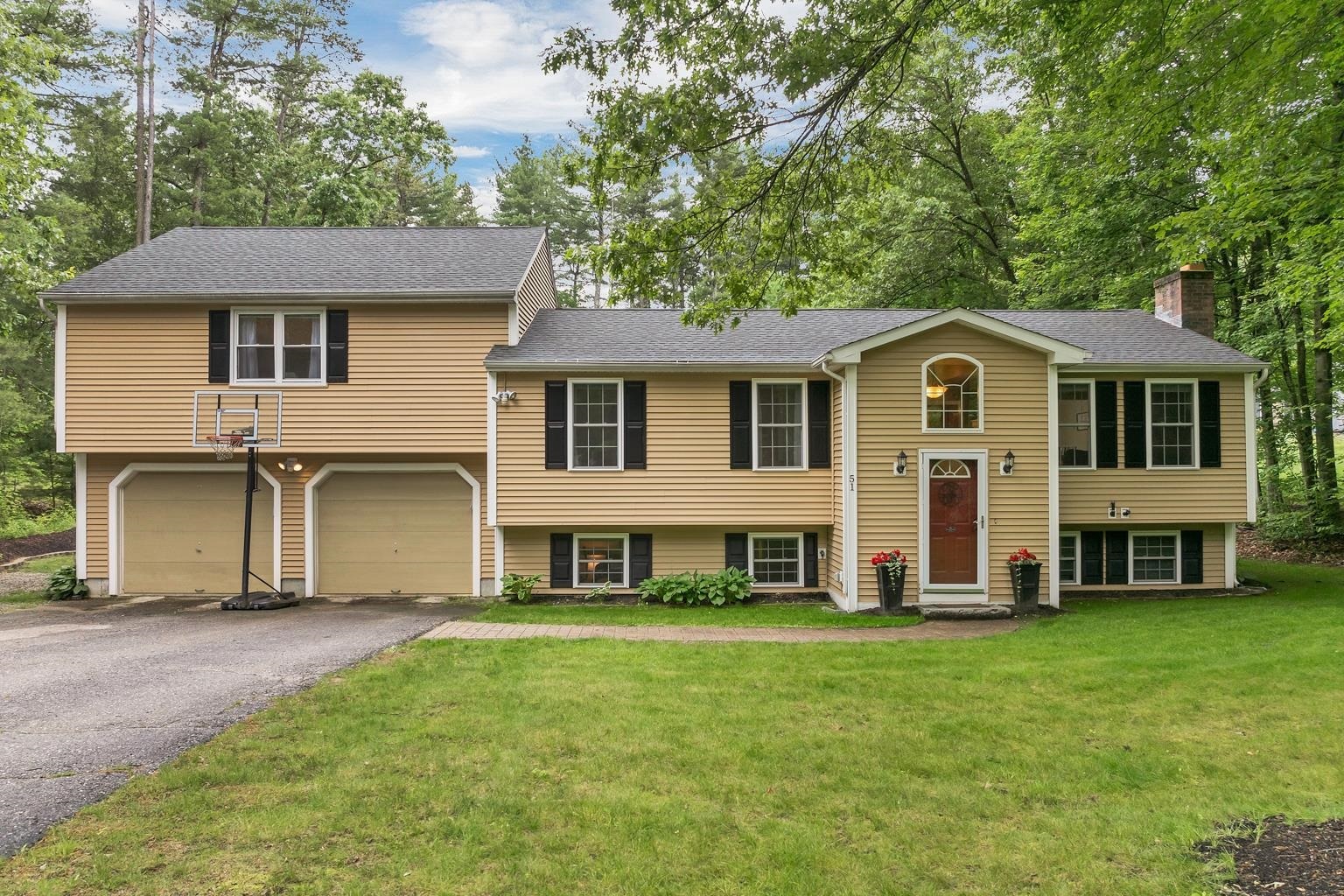 Property Photo: 51 Palomino Lane NH 03110