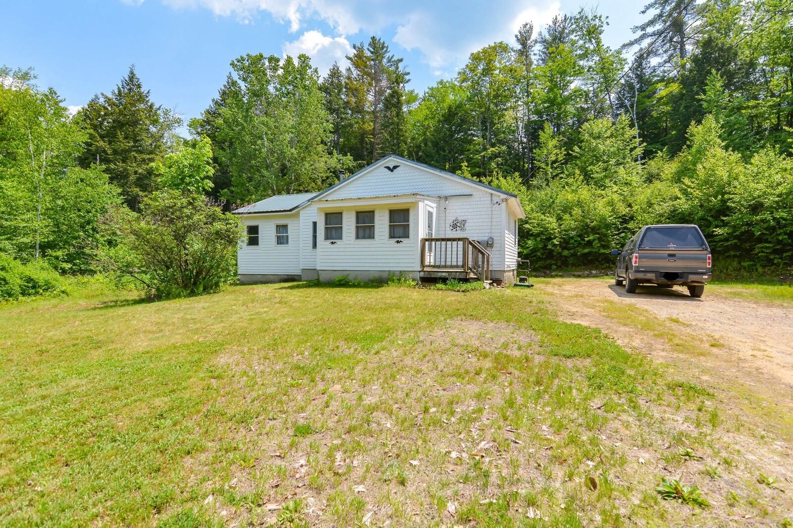Property Photo: 188 New Road NH 03268