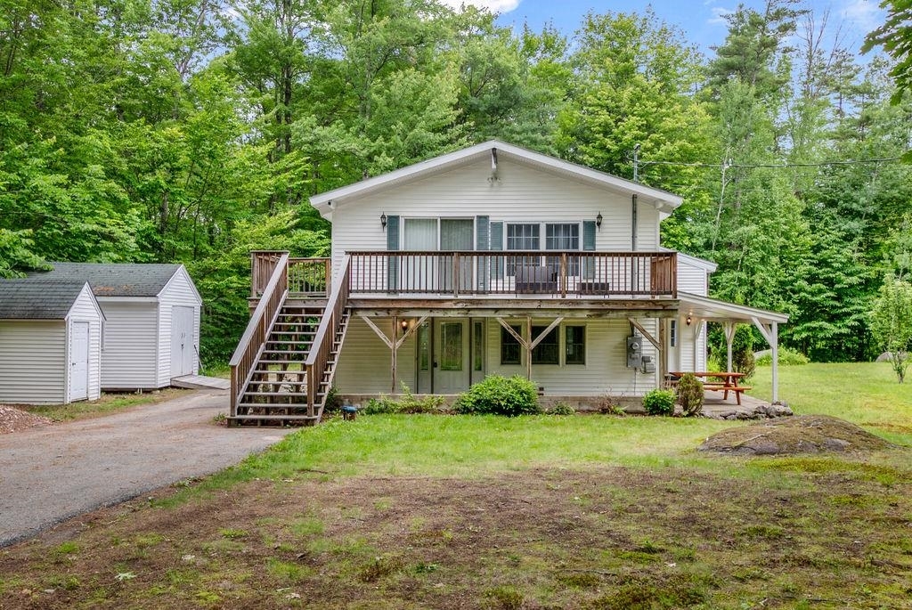 Property Photo: 34 Robin Way NH 03253