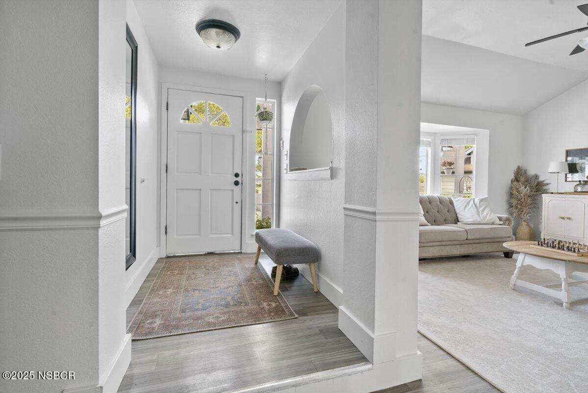 Property Photo: 480 Wilson Court CA 93455