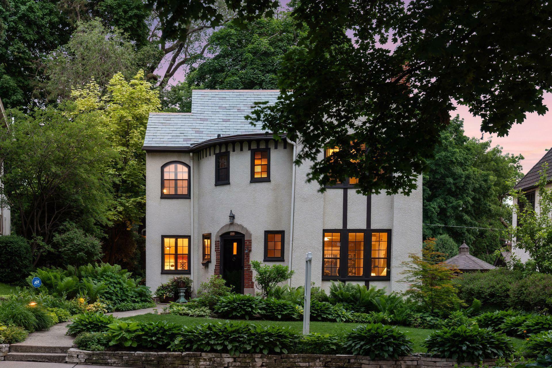 Property Photo: 2248 Goodrich Avenue MN 55105