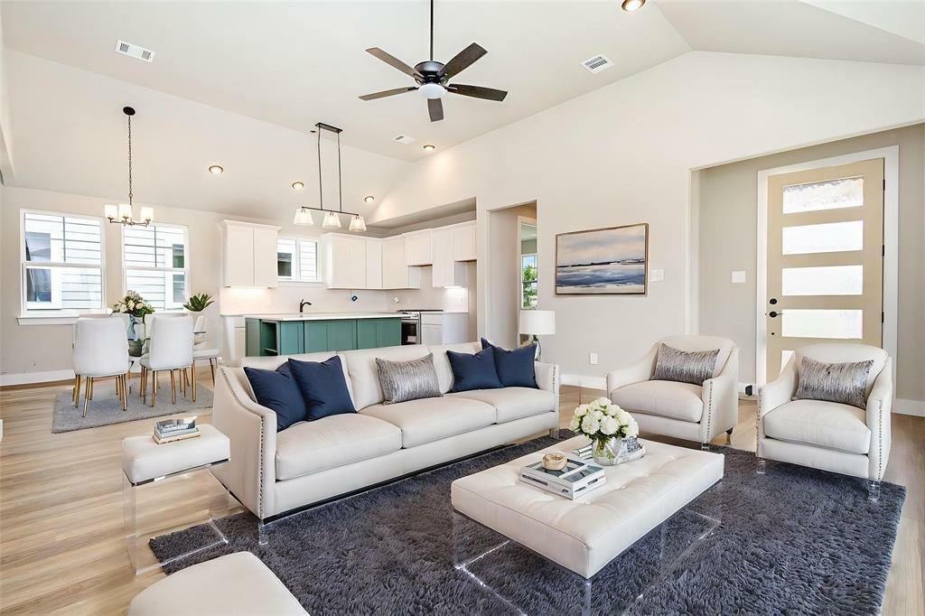 Property Photo: 7321 Parsons Mews TX 75088