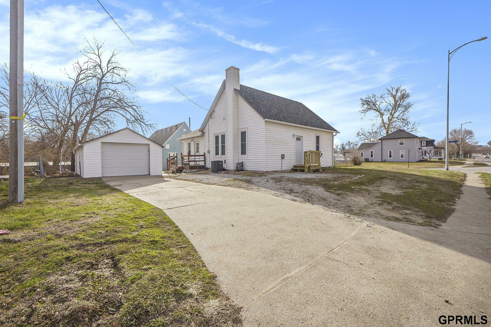 Property Photo: 1862 Park Street NE 68008
