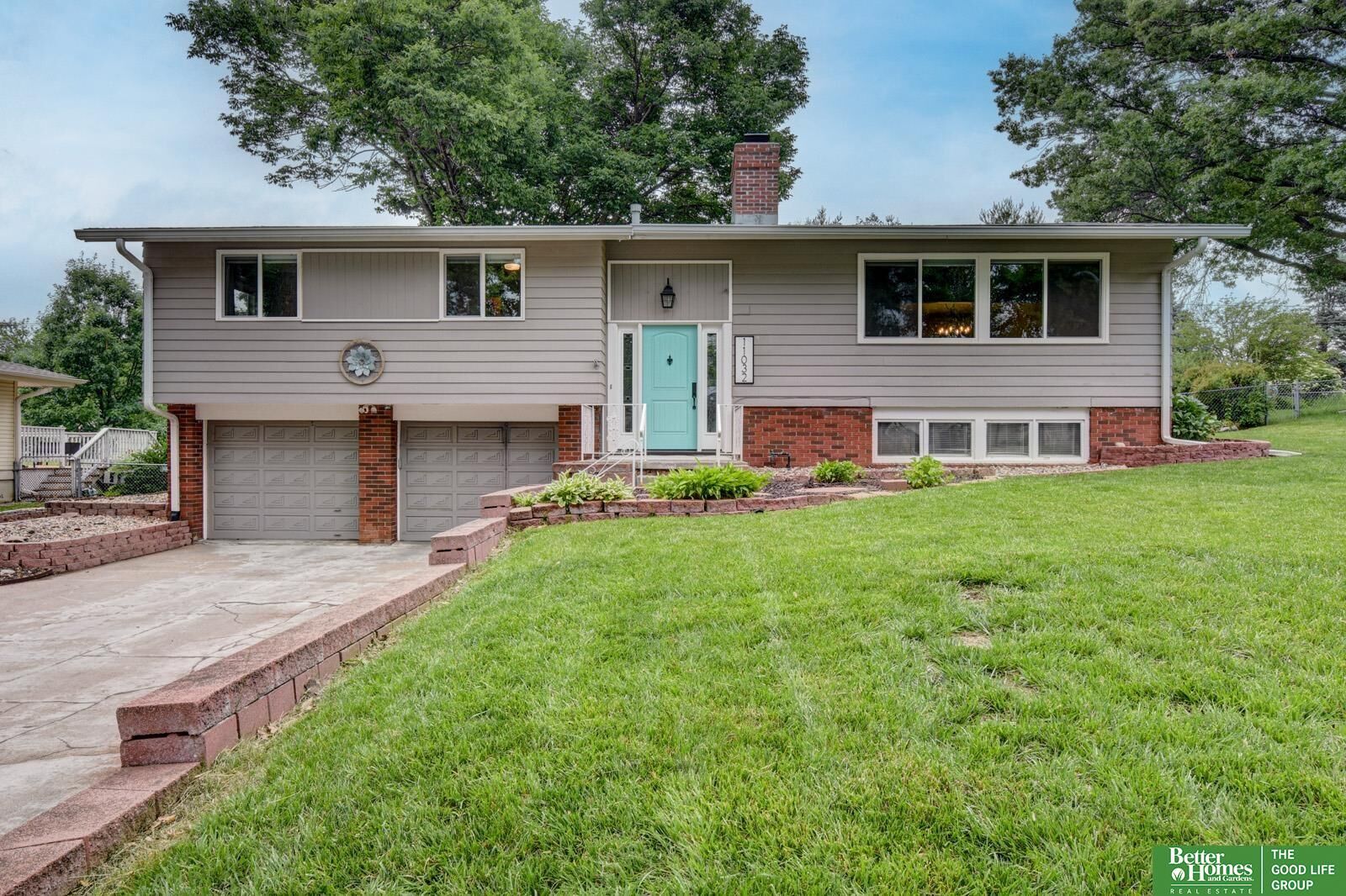 Property Photo: 11032 Fowler Avenue NE 68164