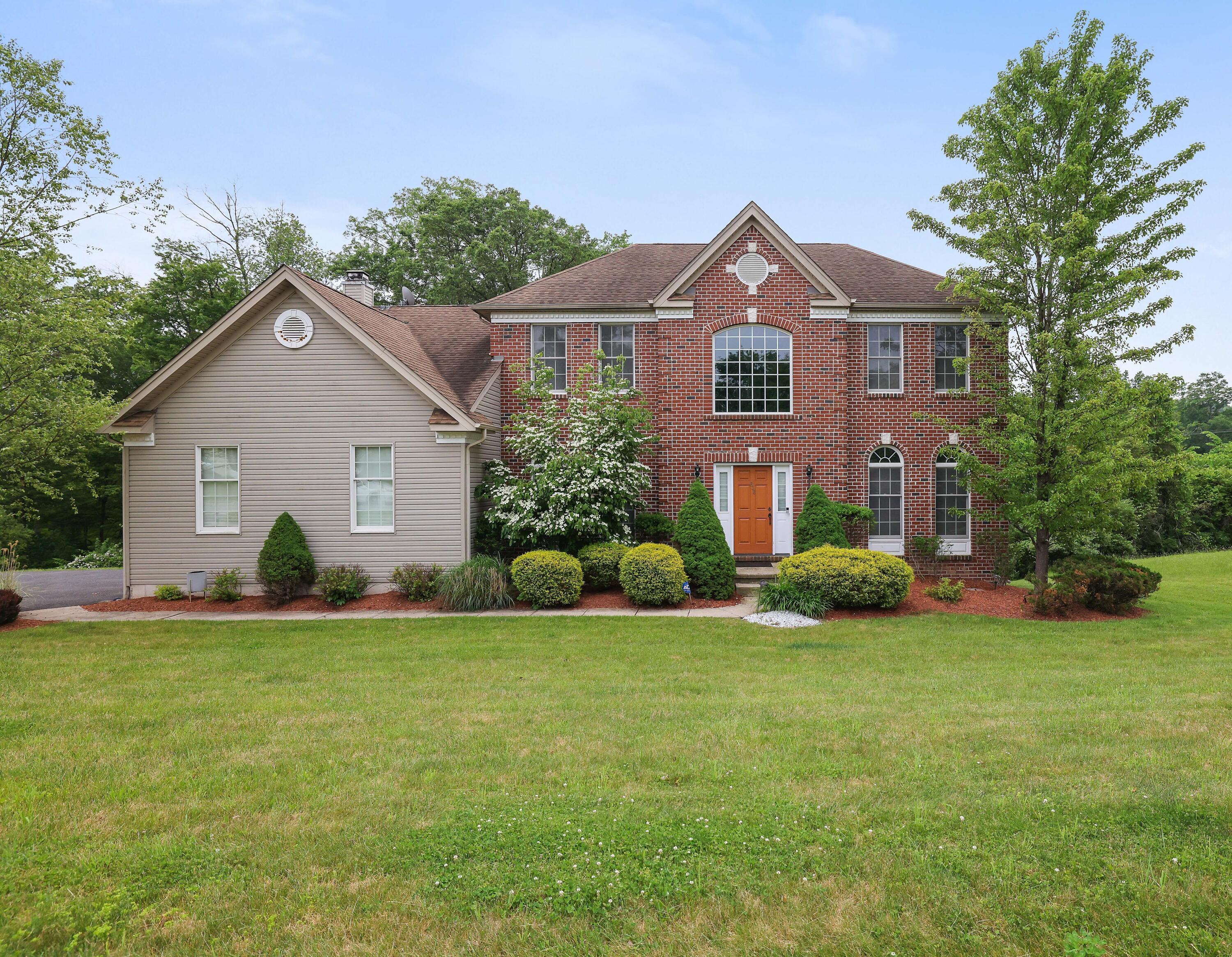 Property Photo: 638 Stratton Drive PA 18302