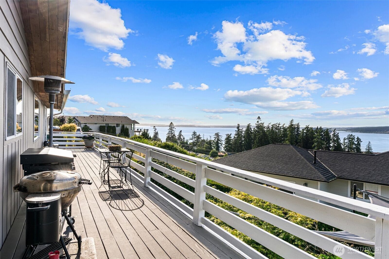Property Photo: 809 W Rocky Point Drive WA 98282