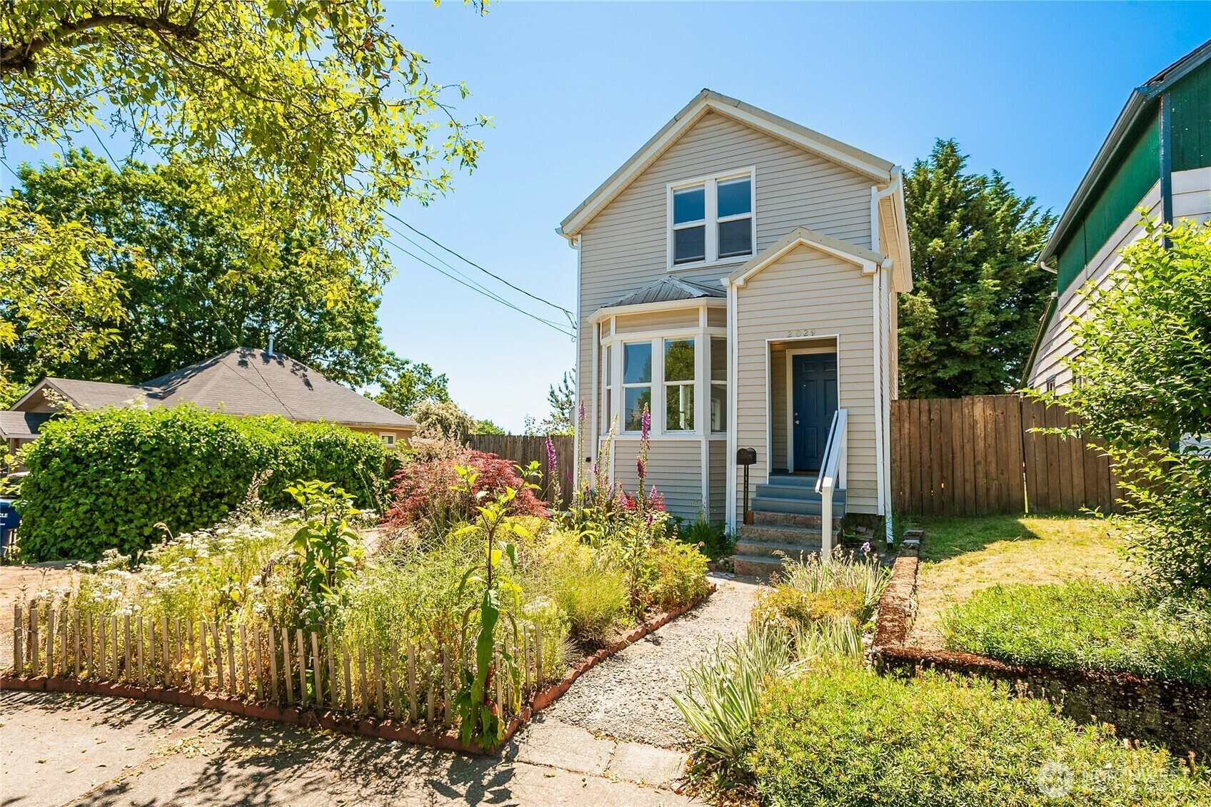 Property Photo: 2029 S Charles Street WA 98144