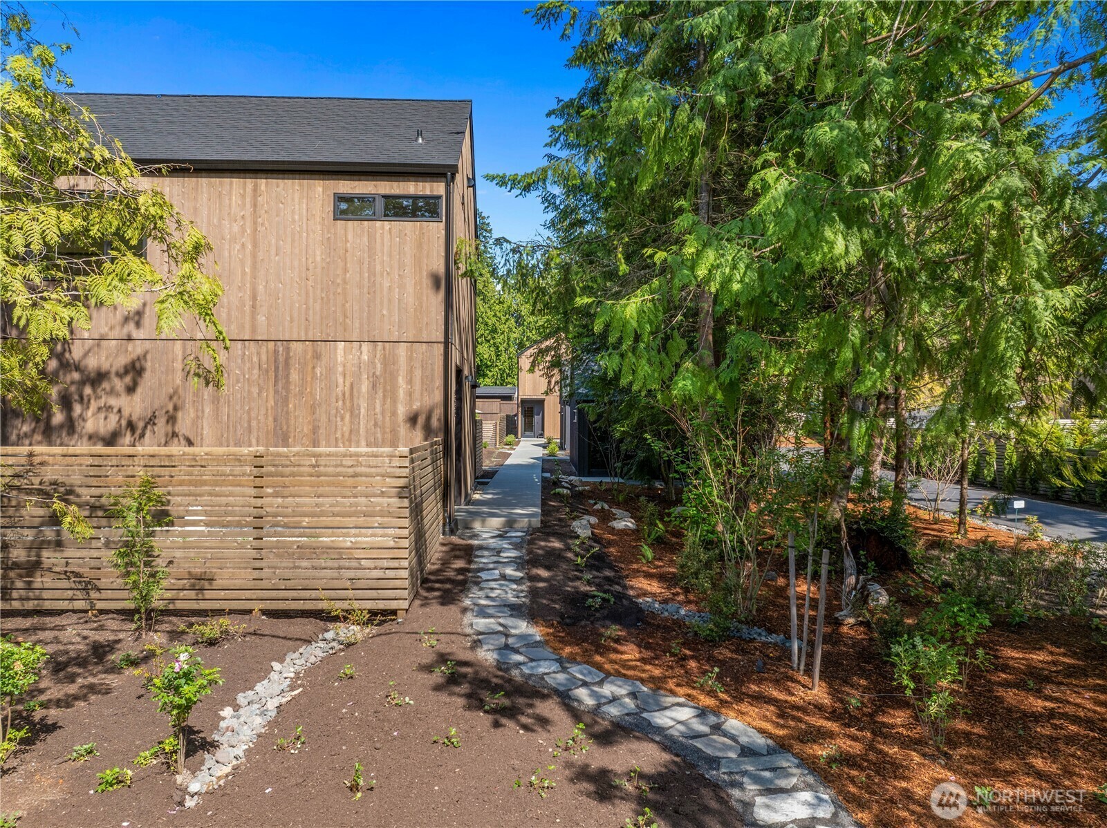 Property Photo: 580 Park Avenue NE WA 98110