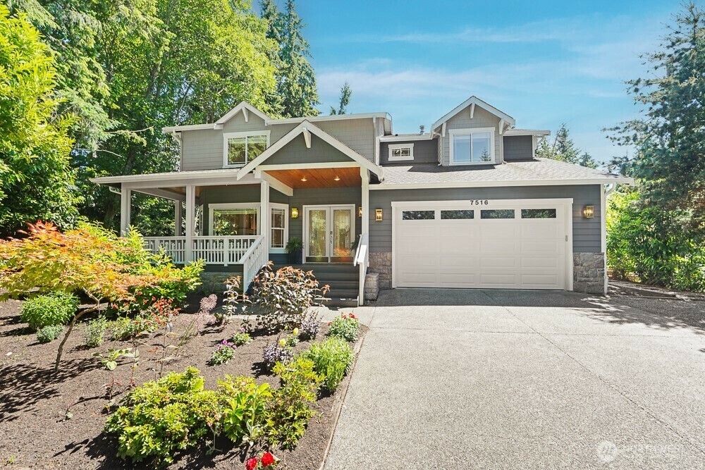 Property Photo:  7516  181st Place SW  WA 98026 