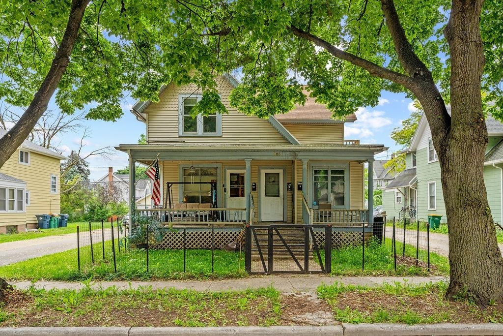 305 Linden Street  Fond Du Lac WI 54935 photo