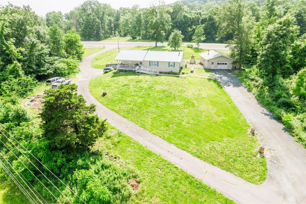 Property Photo: 707 S Chalybeate Road KY 42171