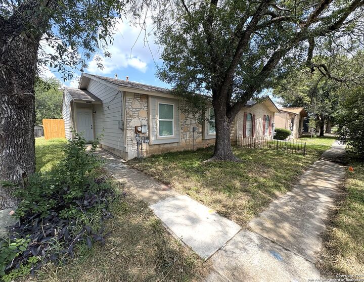1215 Klondike  San Antonio TX 78245 photo