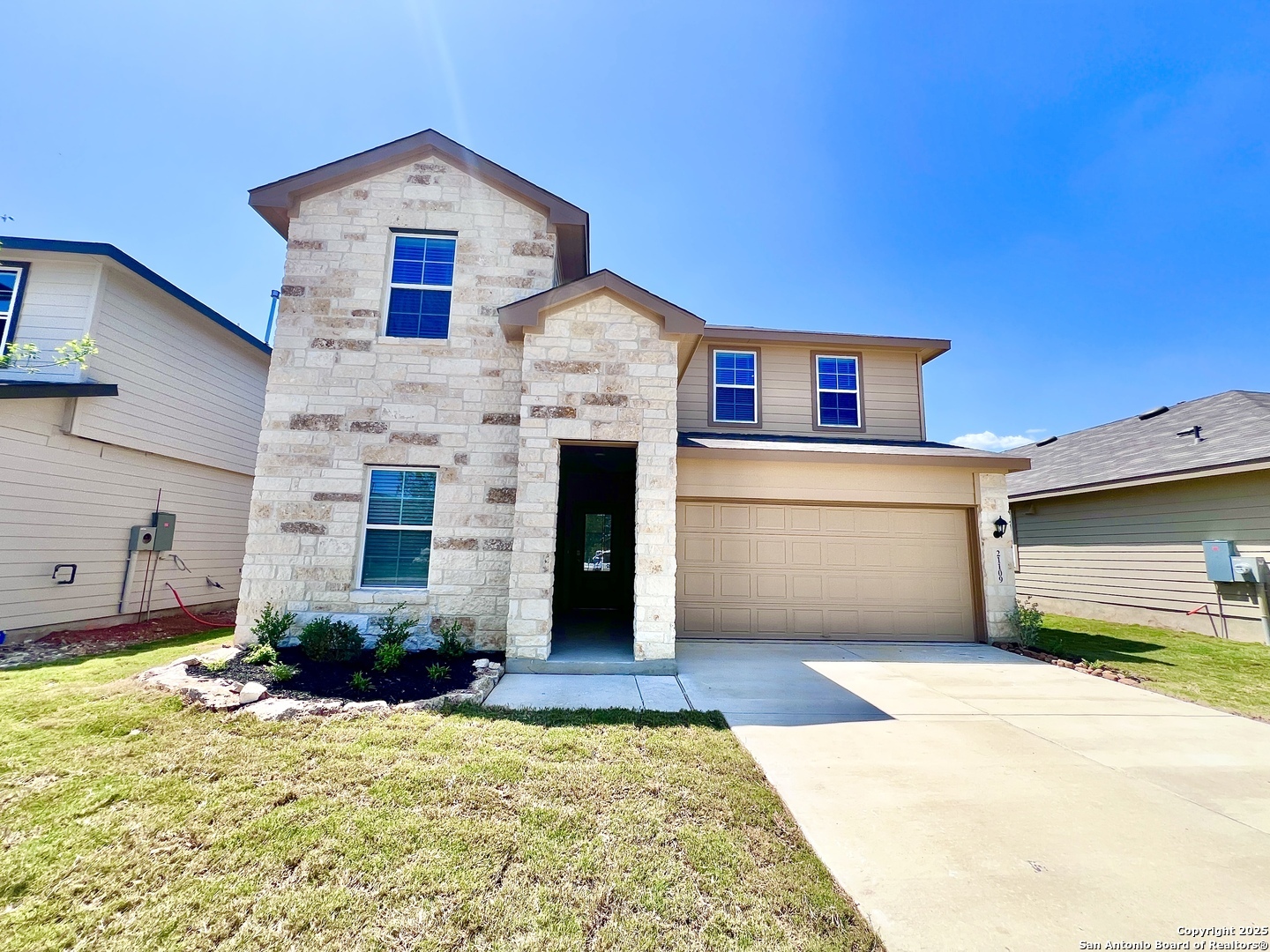 Property Photo: 21109 Watercourse Way TX 78266
