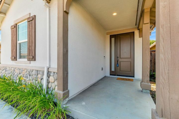 Property Photo: 2071 Santoro Way CA 95023