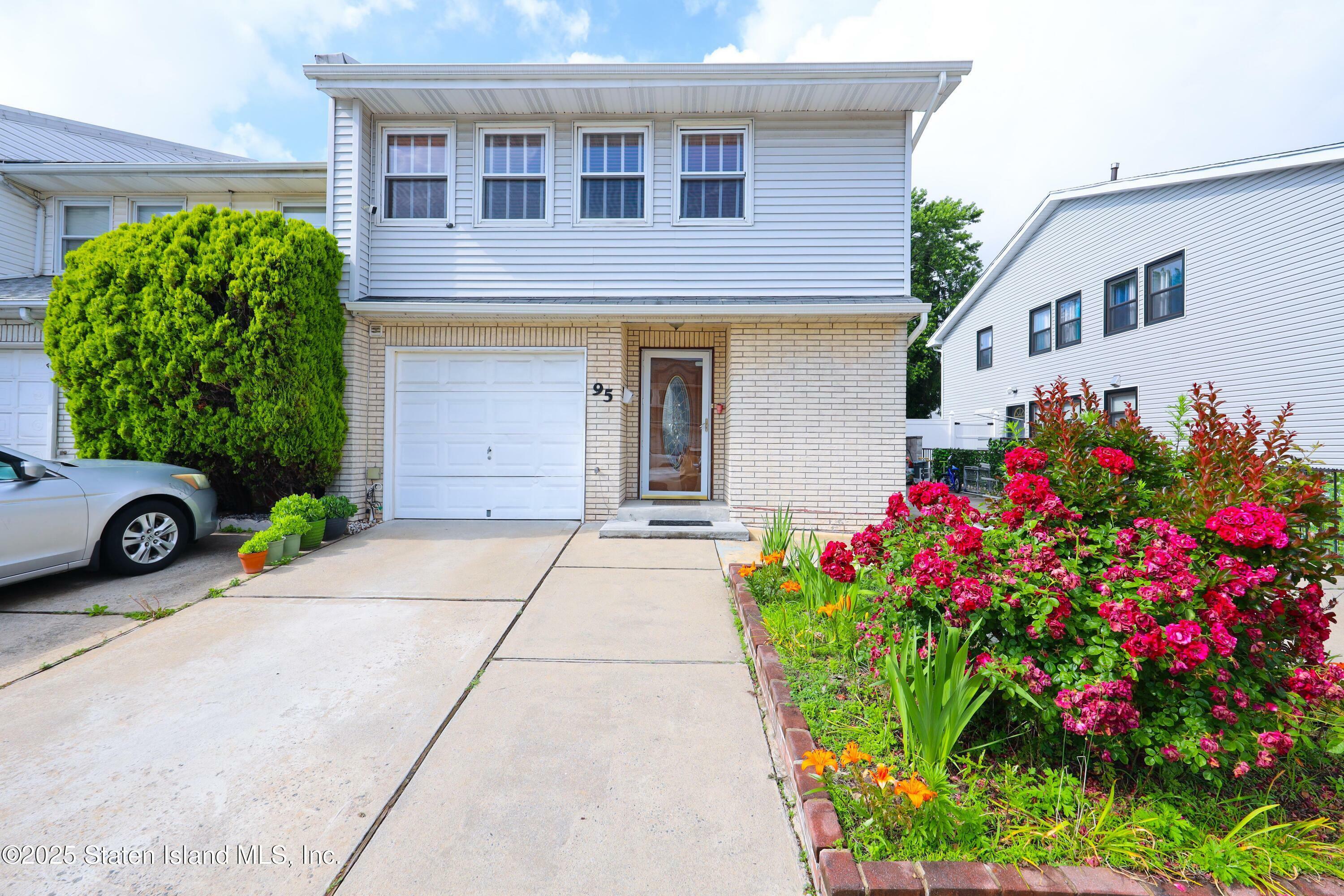 Property Photo: 95 Regis Drive NY 10314