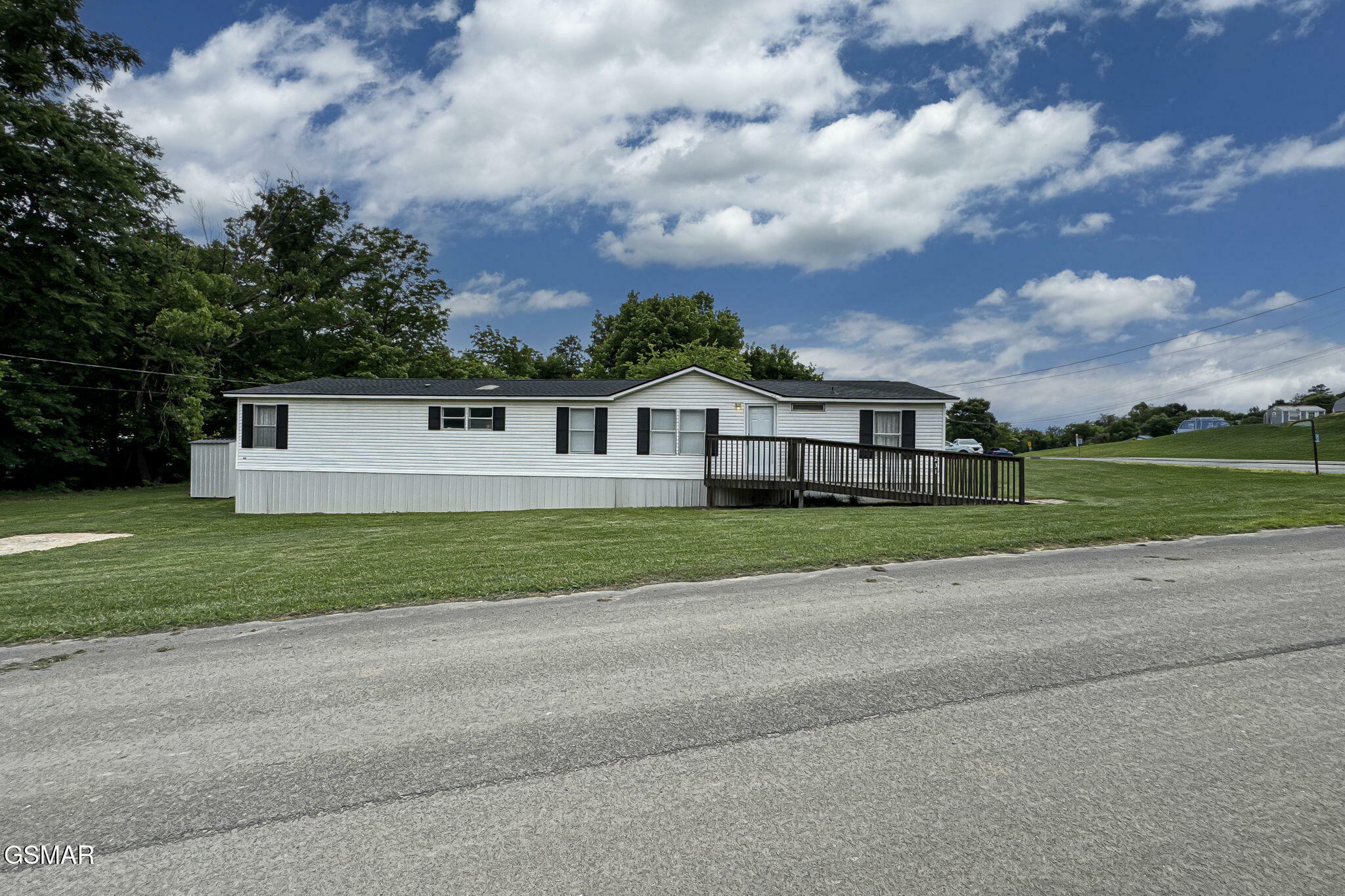 Property Photo: 231 Lafollette Cemetery Lane TN 37876