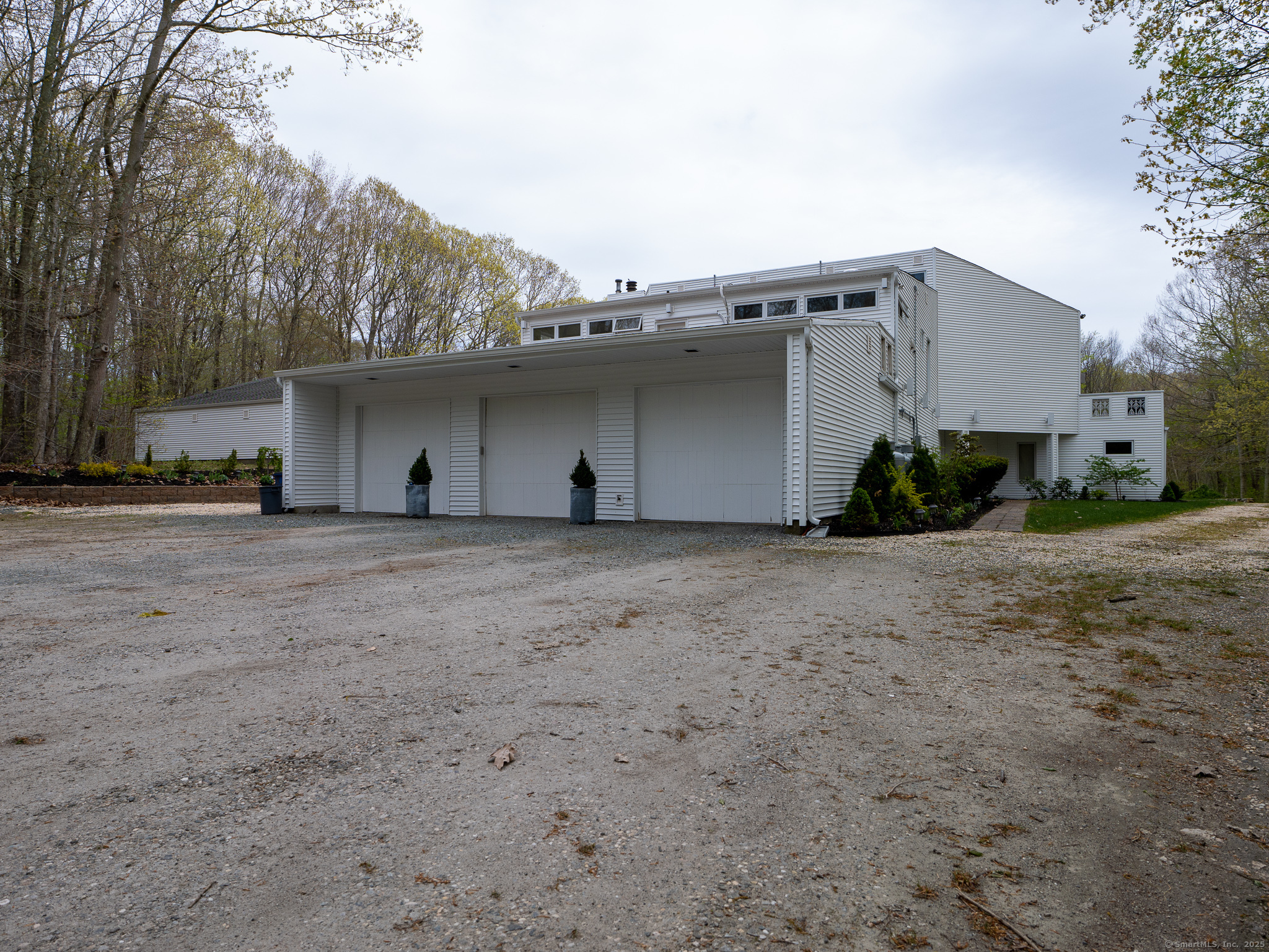 Property Photo:  7 Hart Road  CT 06437 
