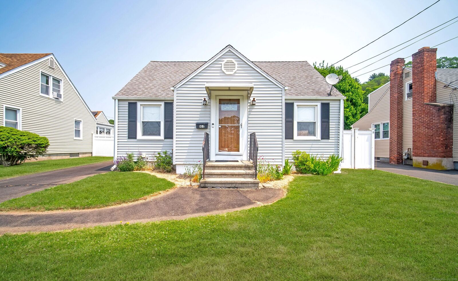 Property Photo:  103 Saltonstall Parkway  CT 06512 