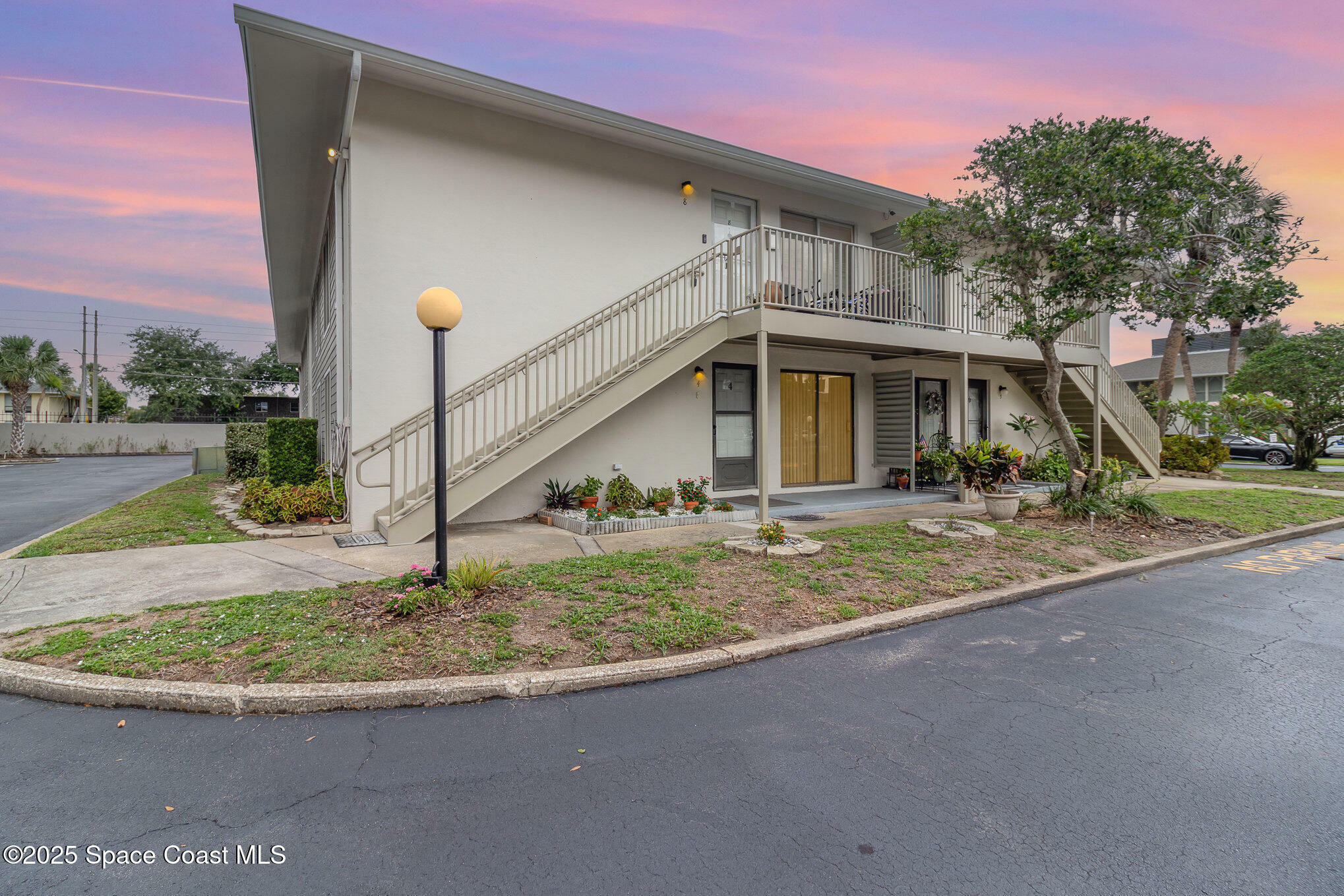 Property Photo: 1935 Conway Road FL 32812