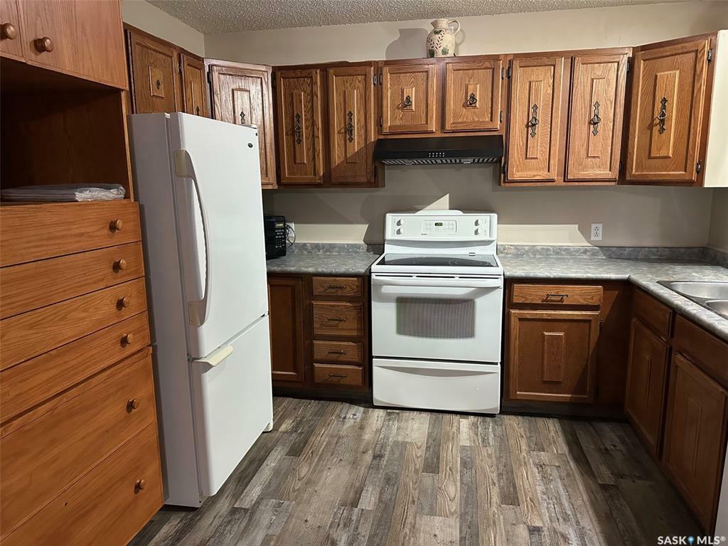 Property Photo: 1277 Veterans Crescent SK S4A 1Z9