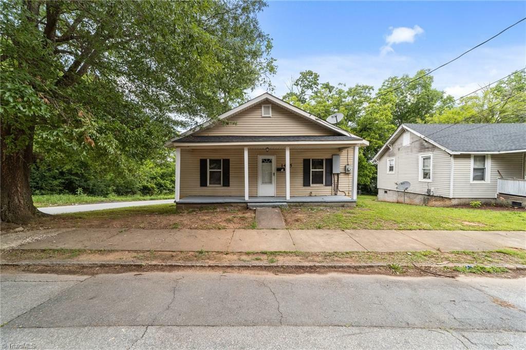Property Photo: 1405 Gholson Avenue NC 27107