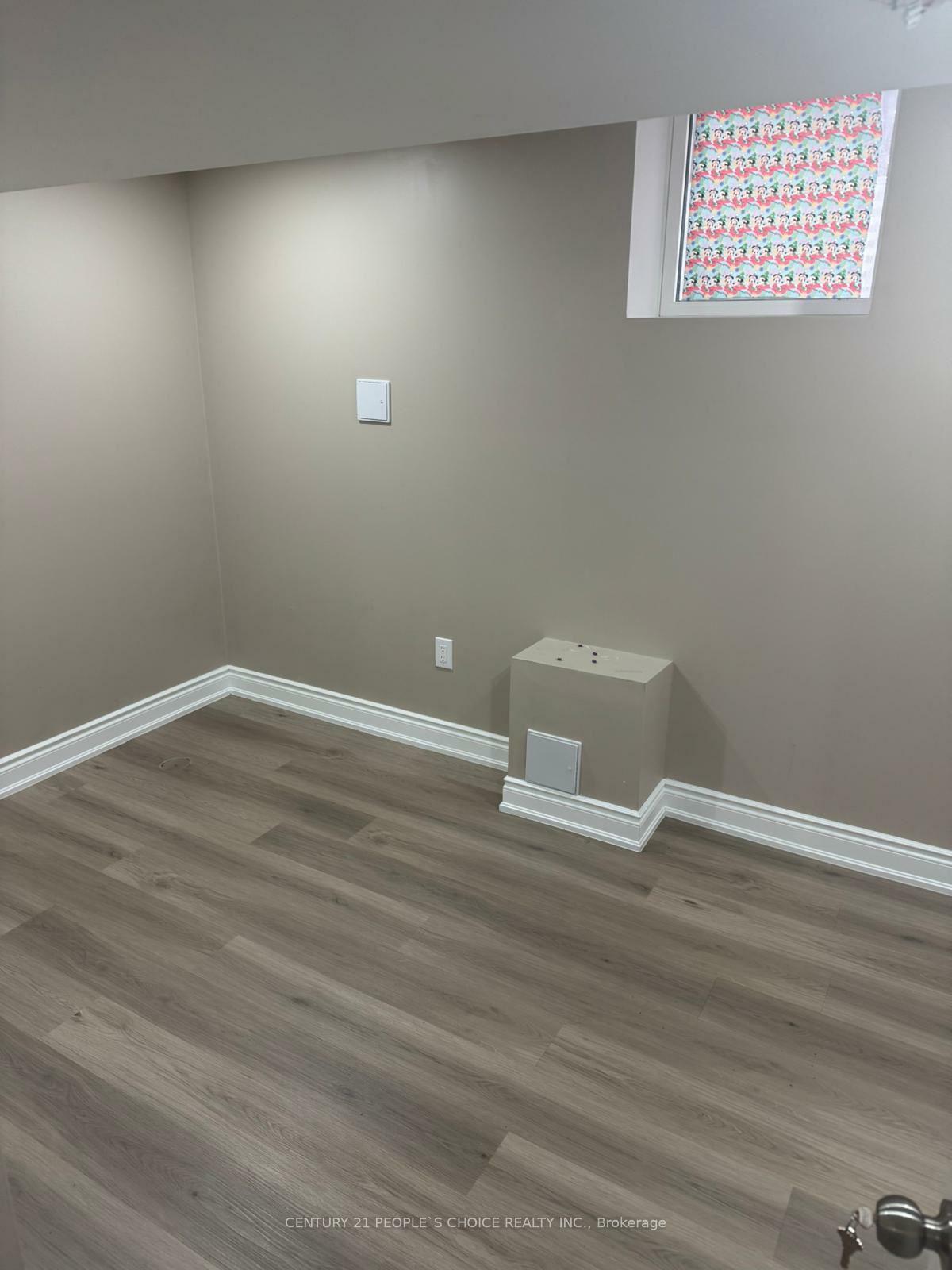 Property Photo: 4377 Violet Road ON L5V 1J8