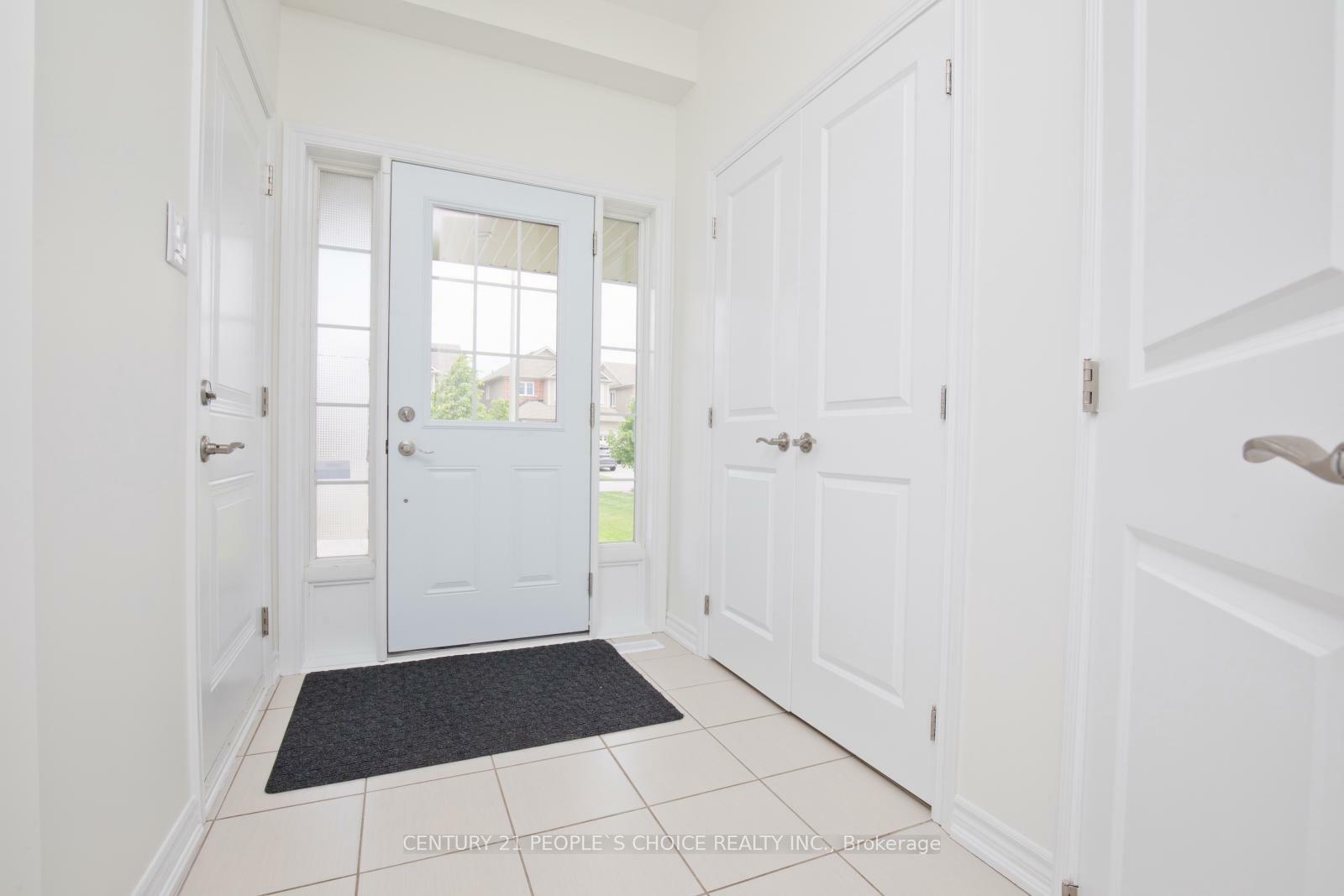 Photo de la propriété: 102 Knight Street ON L9R 0R6
