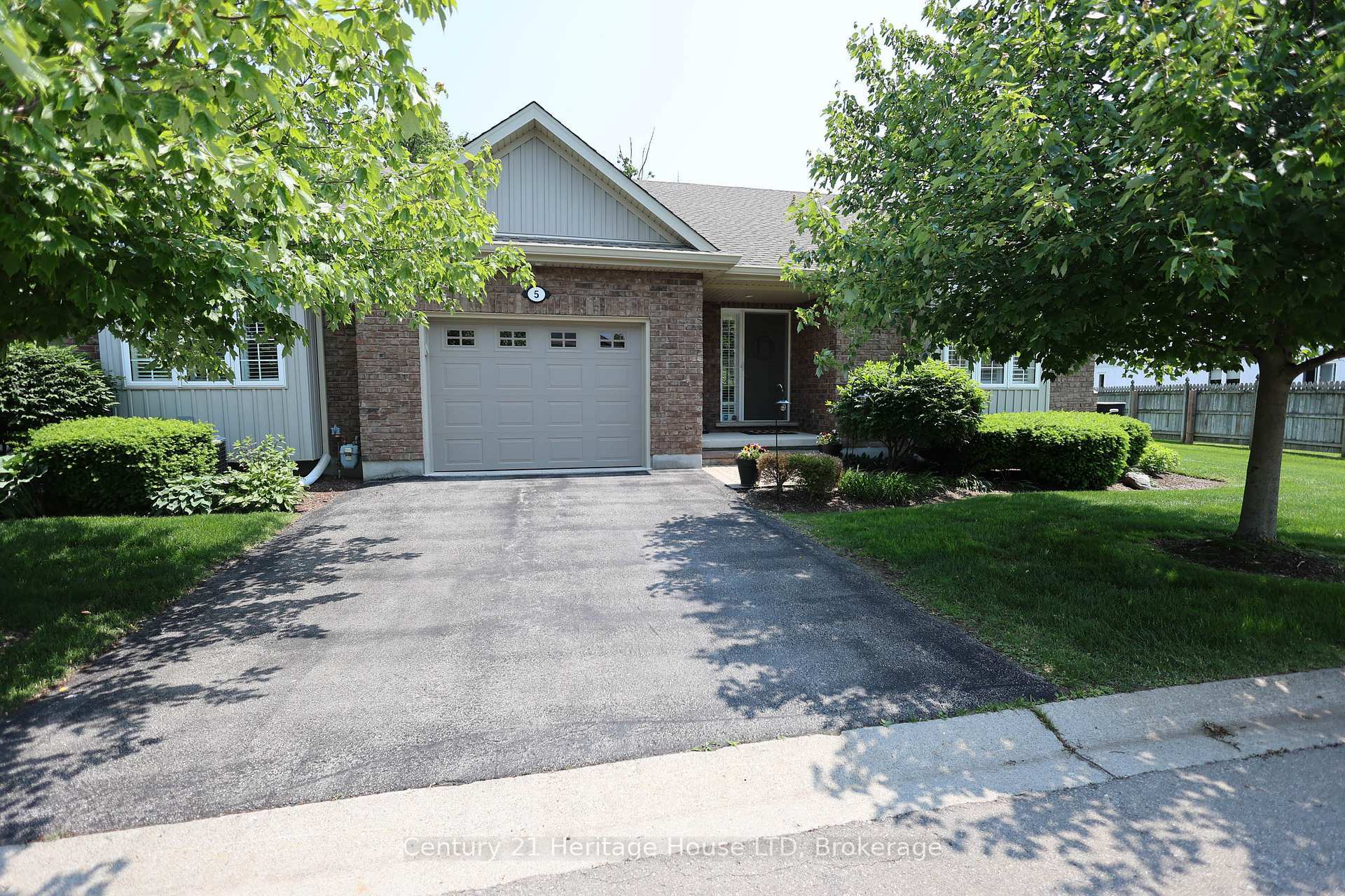 660 Albert Street 5  Fort Erie ON L2A 0A1 photo