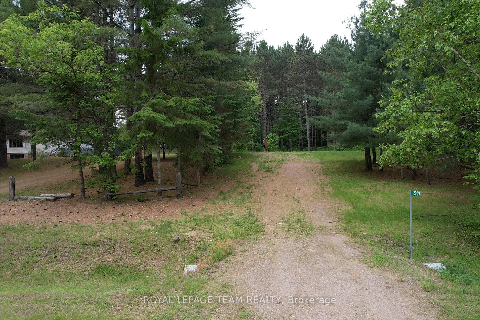 Property Photo: 2909 Round Lake Road ON K0J 2J0