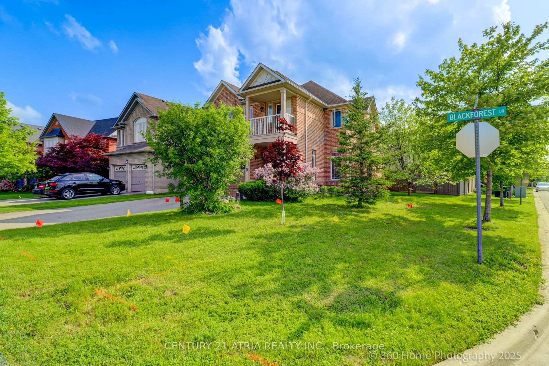 Property Photo: 70 Blackforest Drive ON L4E 4R5